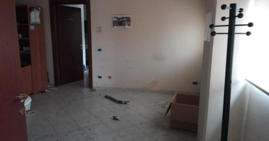 #8887 Capannone produttivo di 1140 mq con capacità edificatoria residua in vendita - foto 10