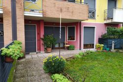 Apartment with cellar and two garages - Lot 8918 (Auction 8918)