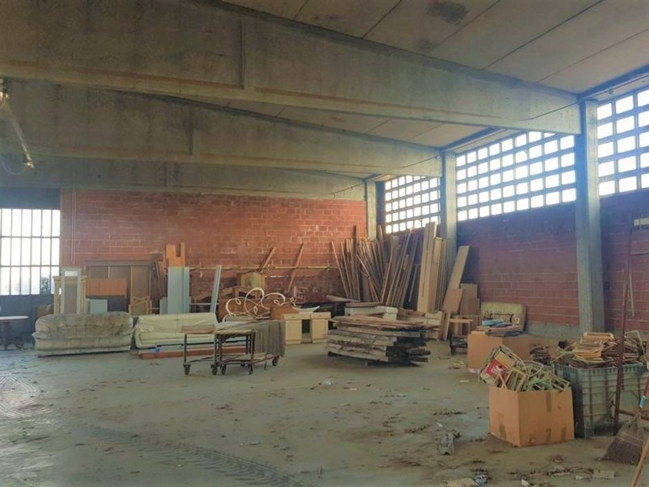 #8929 Capannone industriale con corte in vendita - foto 6