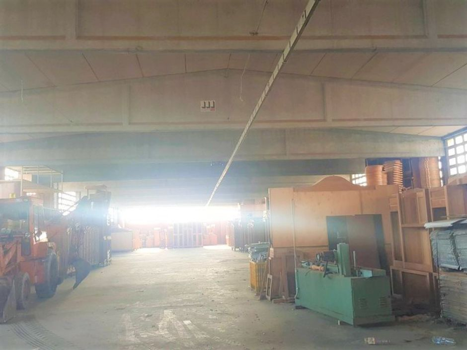 #8929 Capannone industriale con corte in vendita - foto 9
