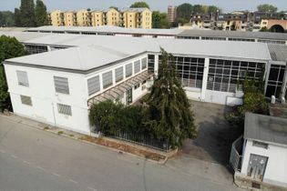 Capannoni artigianali in vendita