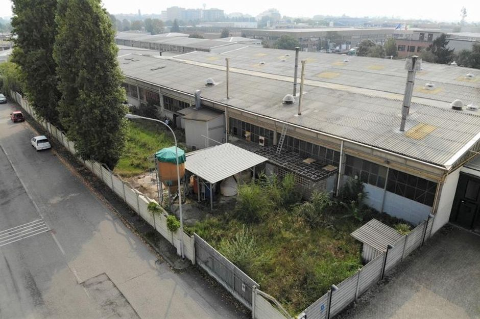 #8935 Capannone (part 95) in zona industriale in vendita - foto 2