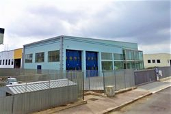 Artisan factory with court - Lote 8956 (Subasta 8956)