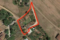 Two rural houses with courtyard and land - Lot 8957 (Auction 8957)