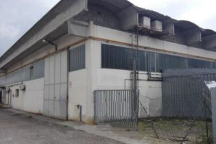 Capannoni artigianali in vendita