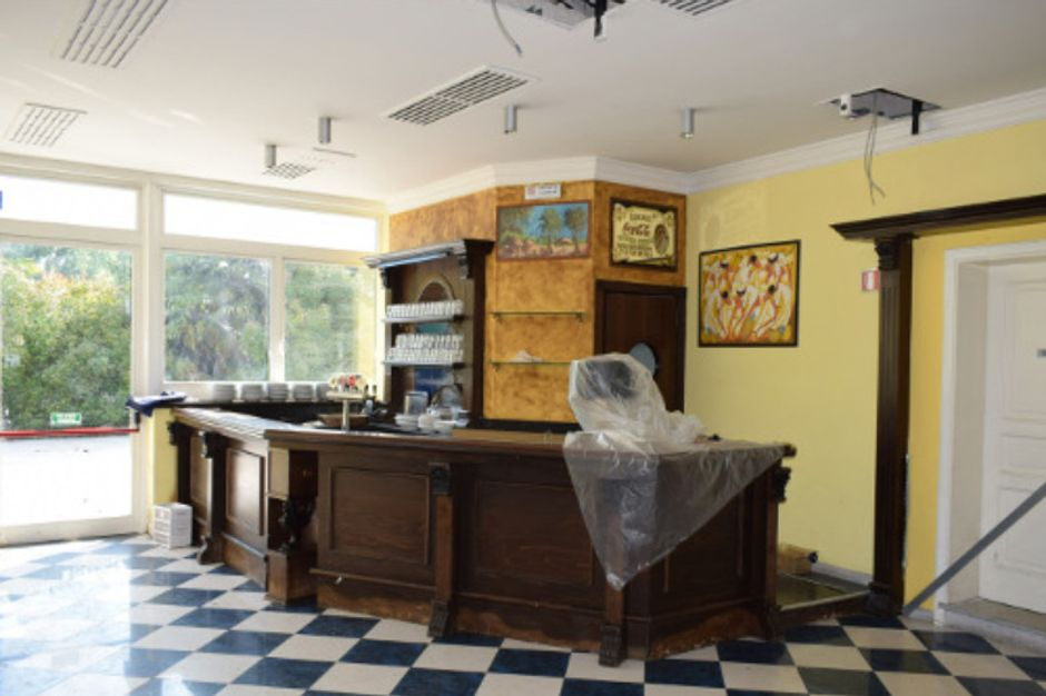 #9009 Complesso polifunzionale con ristorante, appartamenti, ufficio ed autorimesse in vendita - foto 2