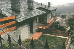 Villa with two apartments and a garage - Lote 9047 (Subasta 9047)