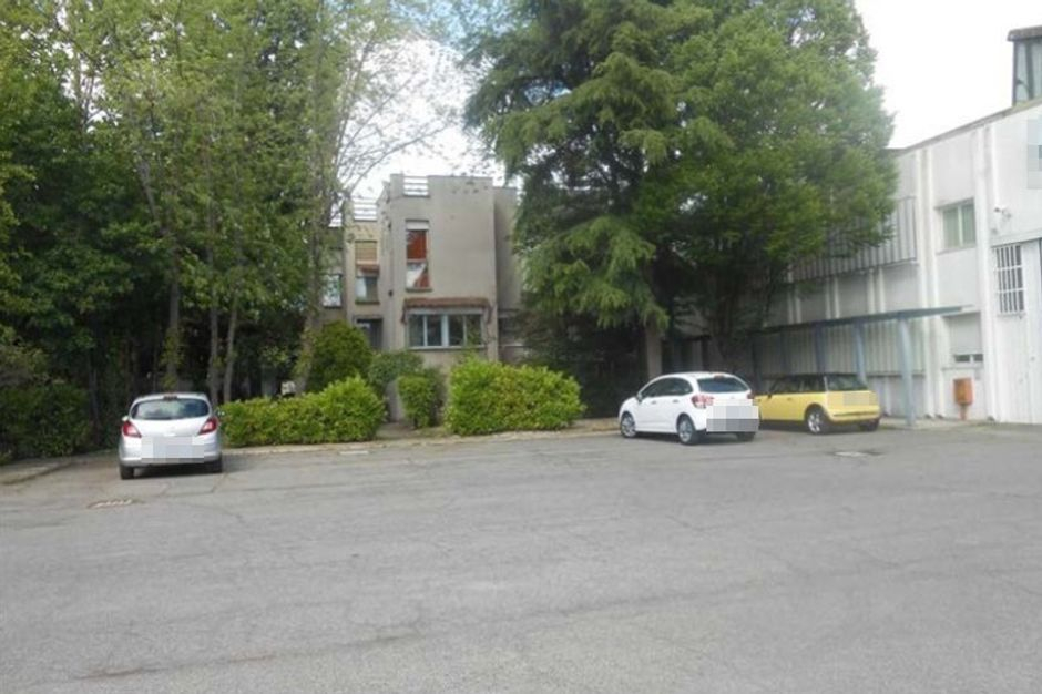#9053 Capannone con palazzina uffici e abitazione custode in vendita - foto 2