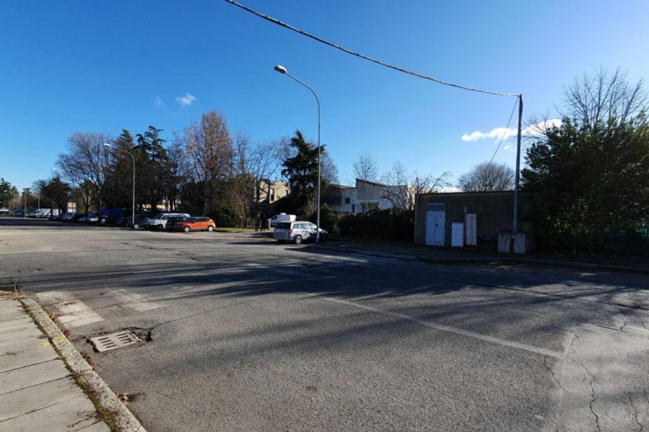 #9053 Capannone con palazzina uffici e abitazione custode in vendita - foto 4