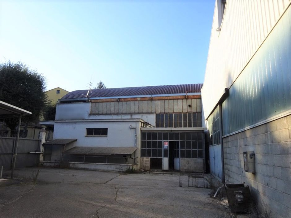 #9068 Complesso industriale con Piano di recupero in vendita - foto 3