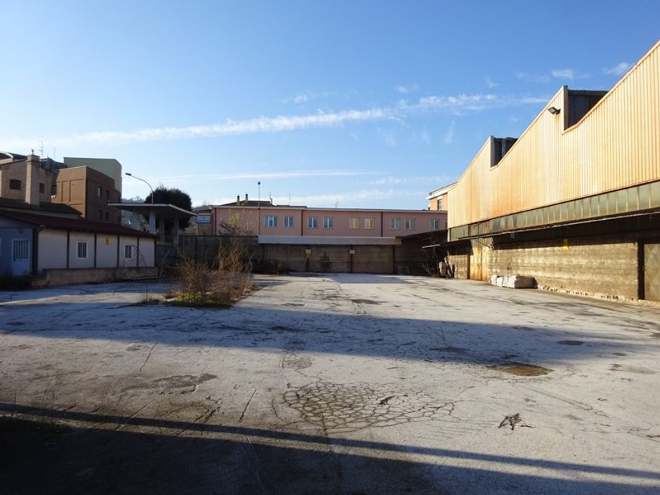 #9068 Complesso industriale con Piano di recupero in vendita - foto 8