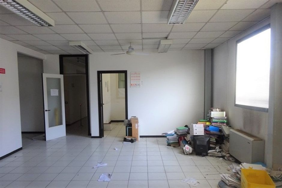 #9143 Capannone industriale con corte esclusiva in vendita - foto 6