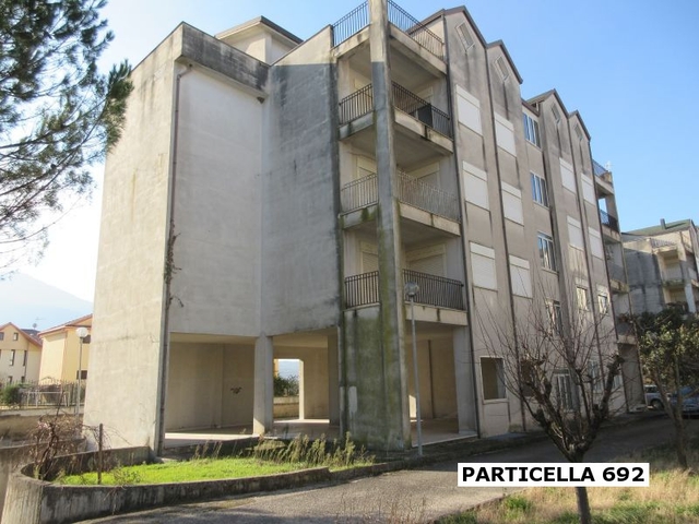 Palazzi in vendita