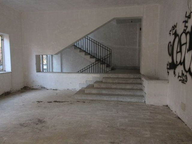 Palazzi in vendita
