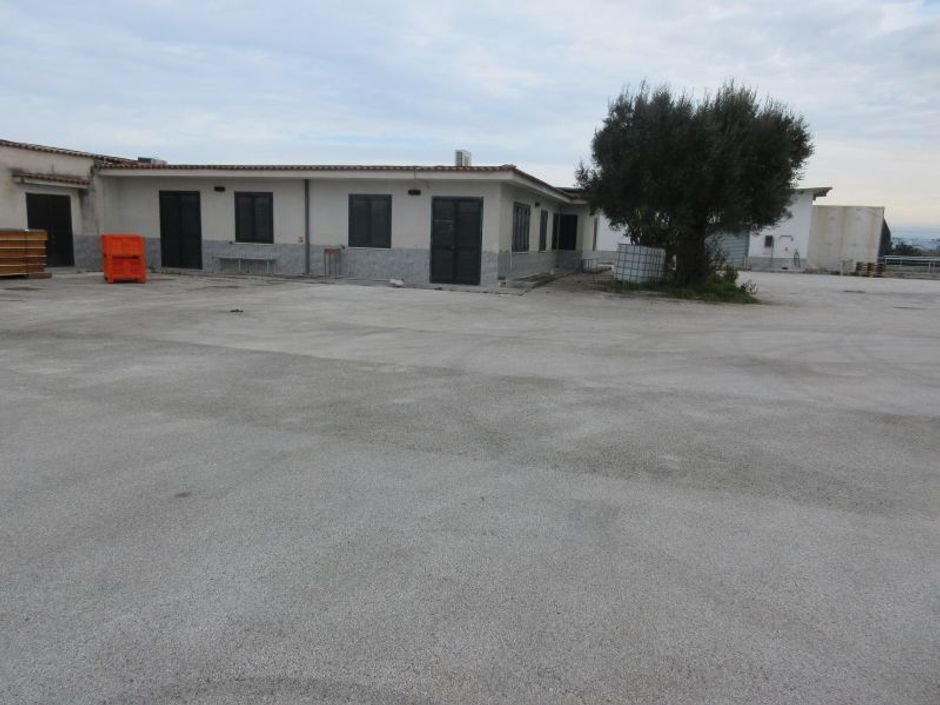 #9345 Complesso artigianale in vendita - foto 4