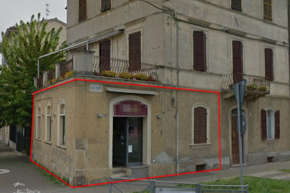 #9359 Negozio con cantina e soffitta in vendita - foto 1