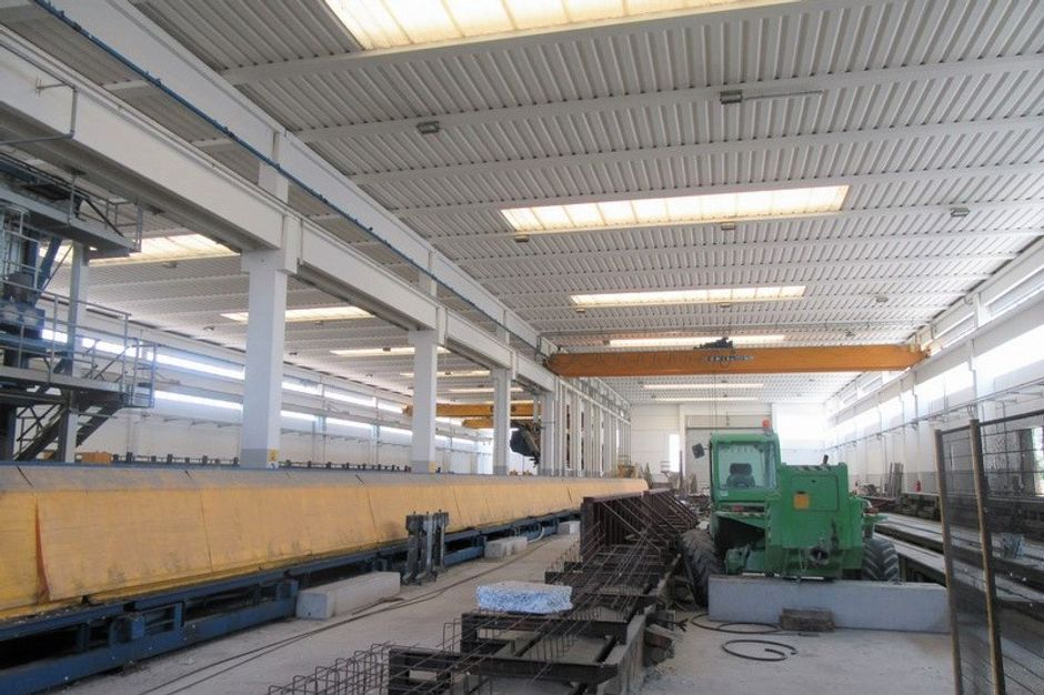 #9362 Complesso produttivo con uffici e due capannoni in vendita - foto 8