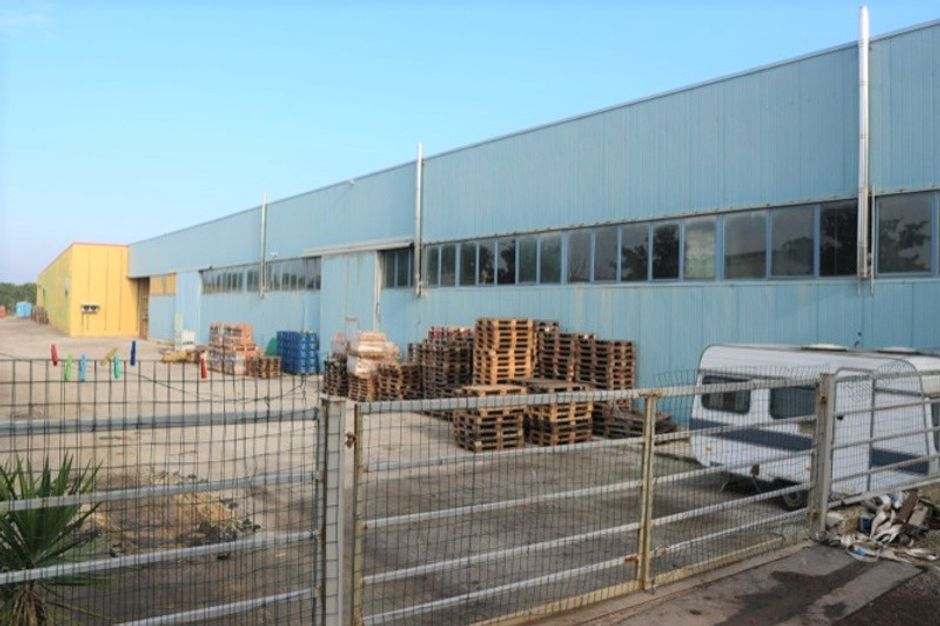 #9378 Capannone produttivo con alloggio custode in vendita - foto 3