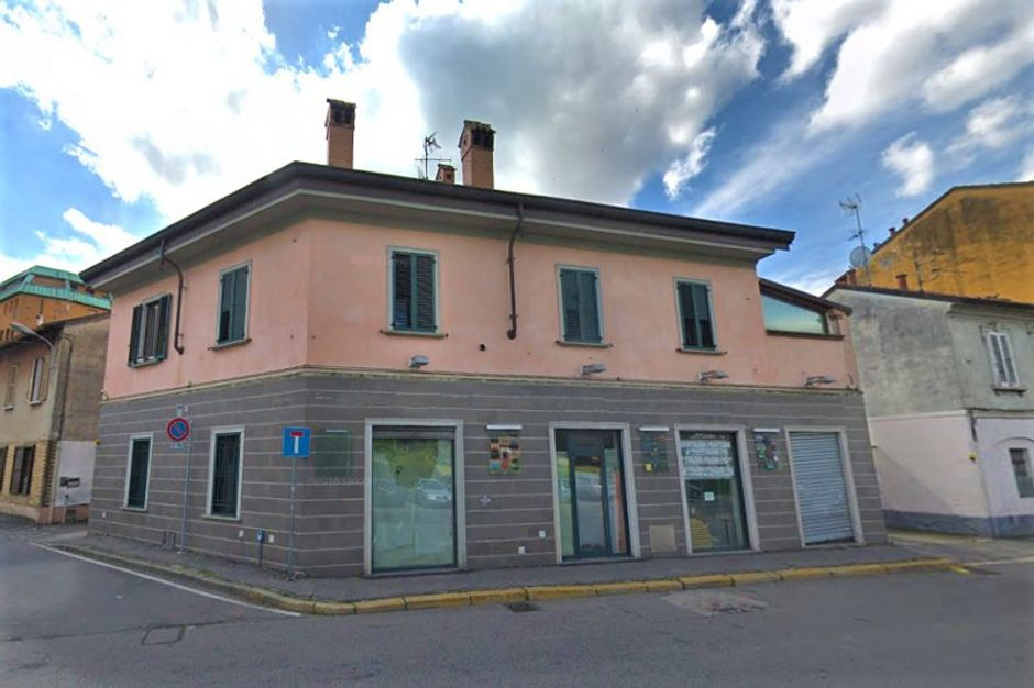 #9382 Laboratorio con corte in vendita - foto 2
