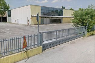 Immobili commerciali in vendita