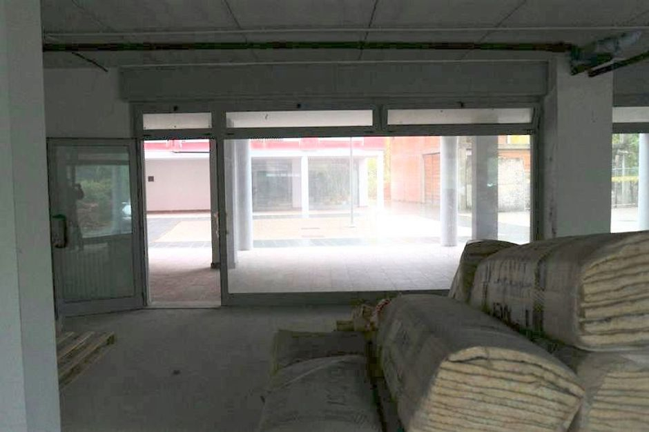 #9464 Negozio (sub 8) in complesso residenziale in vendita - foto 4