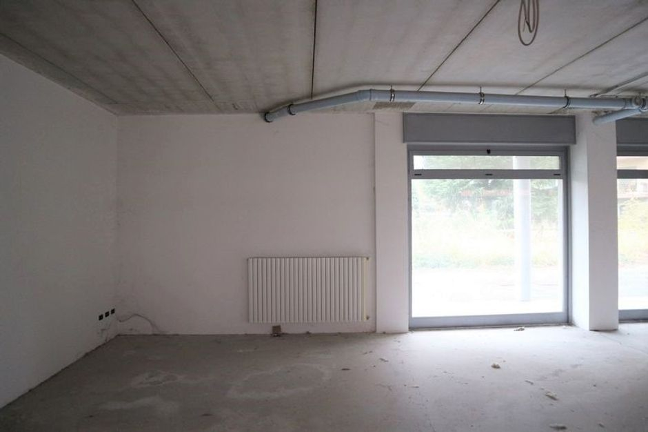 #9465 Negozio (sub 9) in complesso residenziale in vendita - foto 3