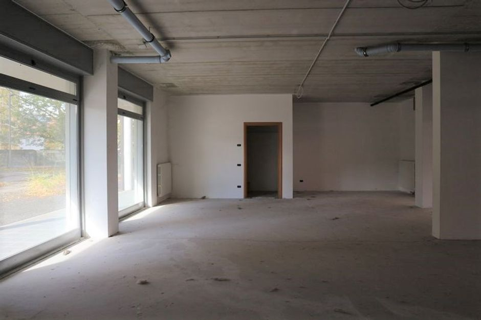#9465 Negozio (sub 9) in complesso residenziale in vendita - foto 5