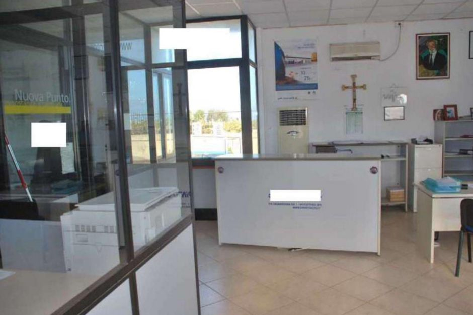 #9533 Complesso commerciale per carrozzeria e officina in vendita - foto 3