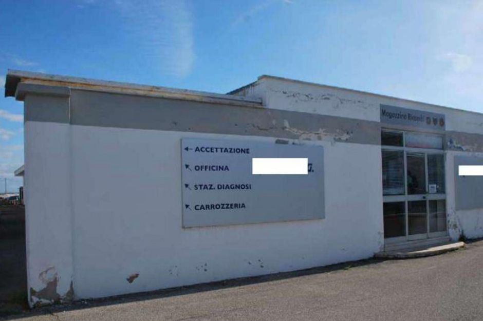 #9533 Complesso commerciale per carrozzeria e officina in vendita - foto 8
