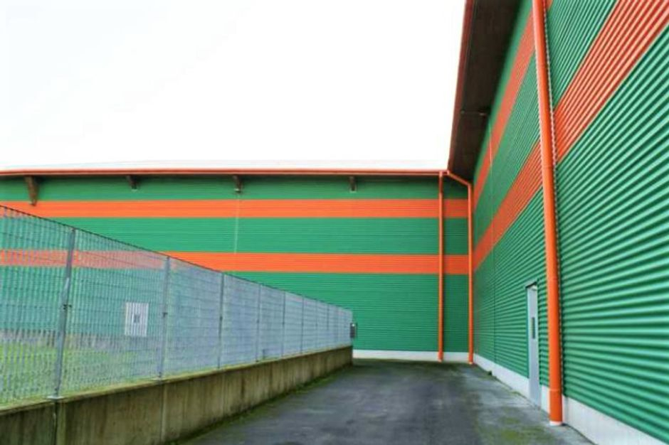 #9569 Complesso industriale con aree pertinenziali e terreno in vendita - foto 6