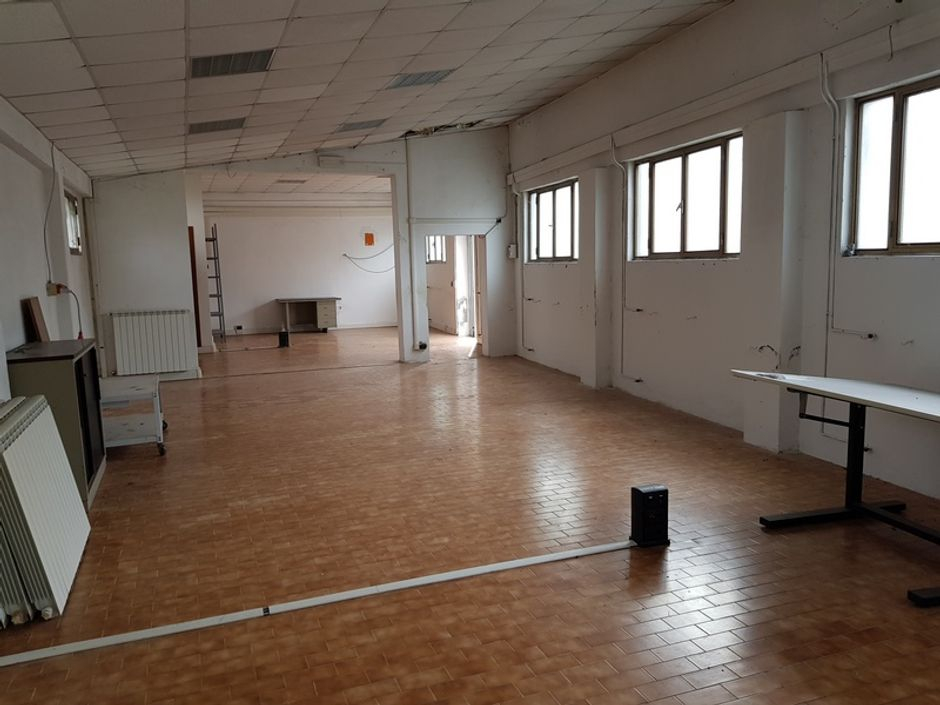 #9610 Capannone industriale con più fabbricati e corte esclusiva in vendita - foto 8