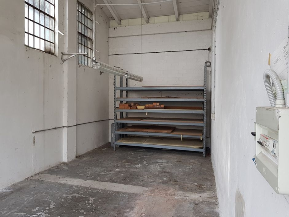 #9610 Capannone industriale con più fabbricati e corte esclusiva in vendita - foto 16