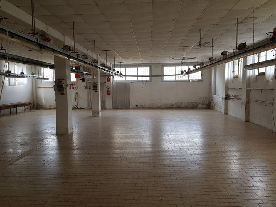 #9610 Capannone industriale con più fabbricati e corte esclusiva in vendita - foto 17