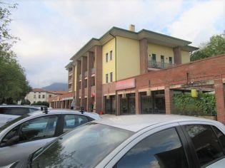 Immobili commerciali in vendita