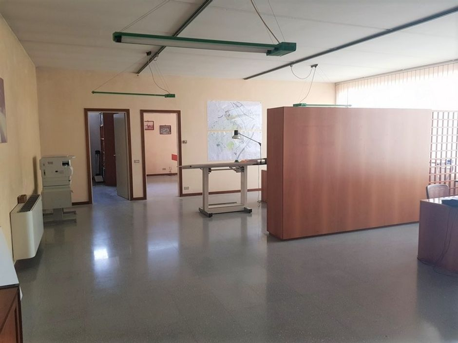 #9662 Capannone artigianale con ufficio in vendita - foto 7