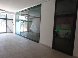 Immobili commerciali in vendita