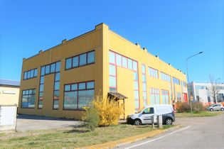 Immobili commerciali in vendita