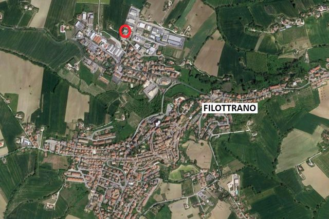 Laboratori in vendita