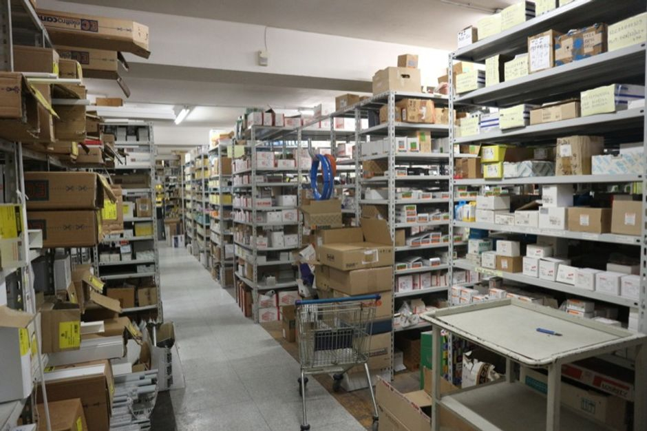 #9825 Negozio al piano terra e seminterrato con magazzino in vendita - foto 5