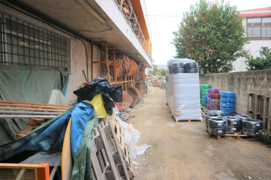#9825 Negozio al piano terra e seminterrato con magazzino in vendita - foto 13