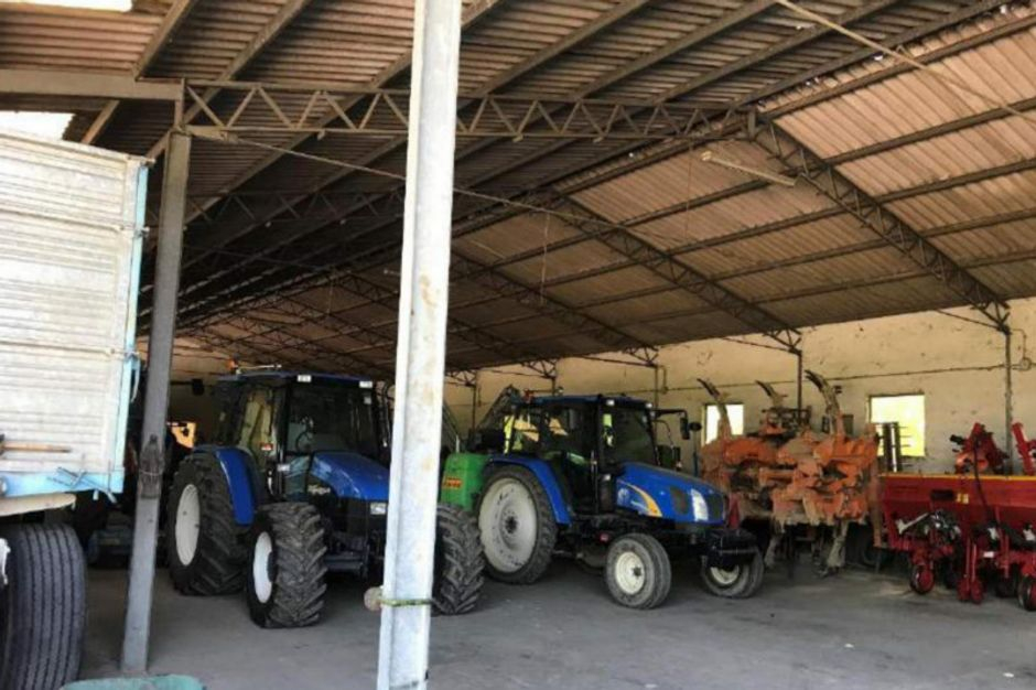 #9839 Ricovero agricolo con officina in vendita - foto 1