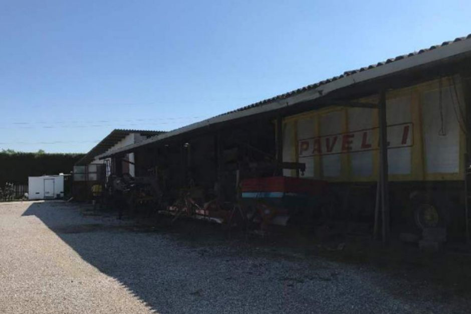 #9839 Ricovero agricolo con officina in vendita - foto 5