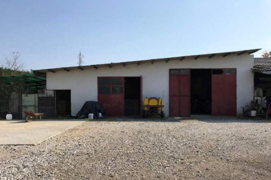 #9841 Magazzino uso agricolo in vendita - foto 1