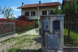 Terraced house with garage - Lot 9891 (Auction 9891)