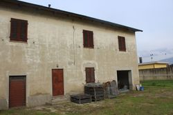 Duplex house with courtyard and land of relevance - Lot 9905 (Auction 9905)