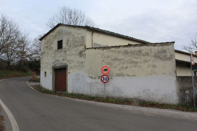 Locali deposito in vendita