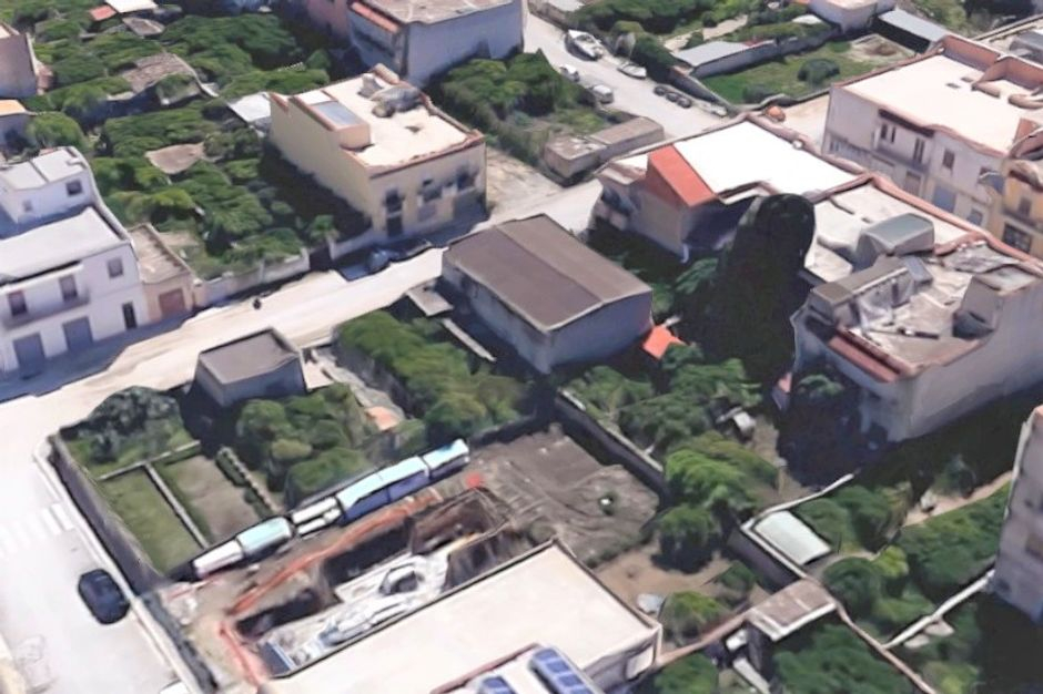 #9918 Fabbricato ad uso commerciale da sanare in vendita - foto 7