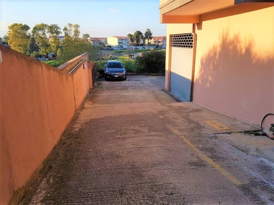 #9925 Magazzino allo stato grezzo al piano interrato in vendita - foto 11