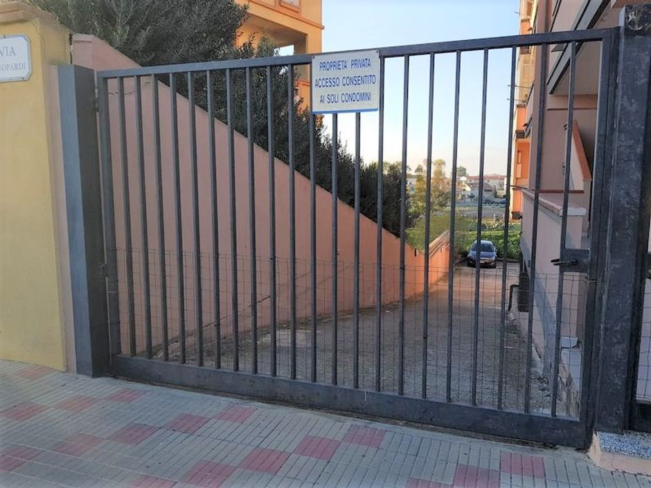 #9925 Magazzino allo stato grezzo al piano interrato in vendita - foto 12
