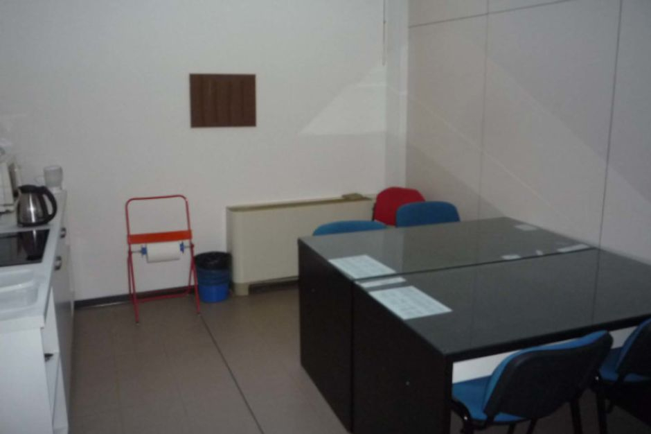 #9935 Porzione di capannone uso negozio in vendita - foto 13